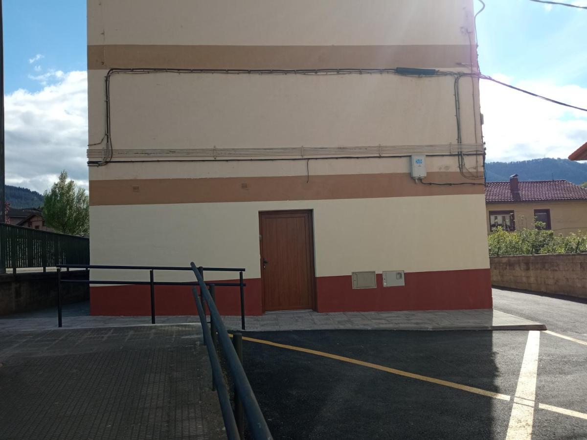 Eguretxea Apartment Llodio Exterior foto